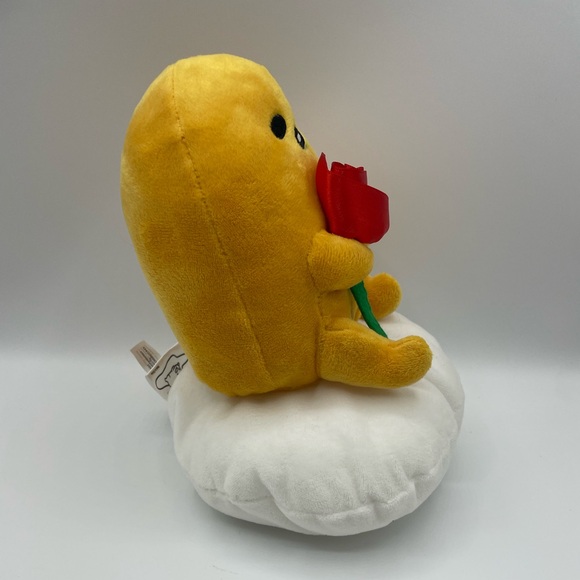 gudetama by Sanrio egg plushy holding a rose - Picture 6 of 6